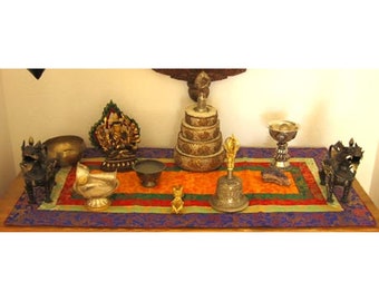 Mantel de altar budista de tela brocada (79 x 42 cm) - hecho a mano en Nepal