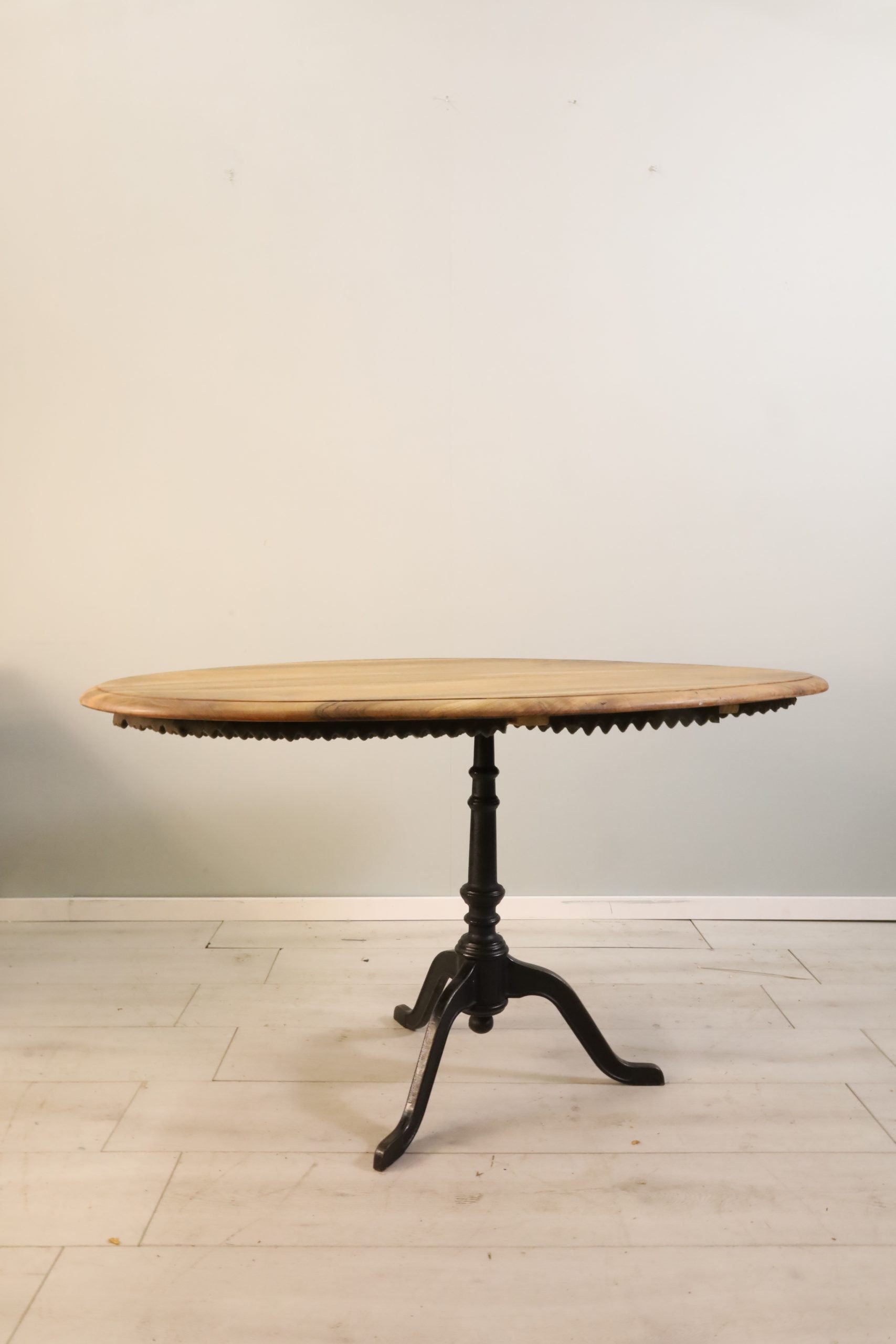 table top Oval wood