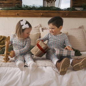 Winter Stripes Two-Piece Kids Pajamas, Pima Cotton Trees Snow Stripe Eco Friendly Holiday Childrens Pajamas, Matching Kids Christmas Pajamas