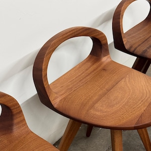 Tabouret de bar pivotant moderne Mid-Century : tabouret de bar avec siège de tracteur, fabriqué aux États-Unis Mahogany