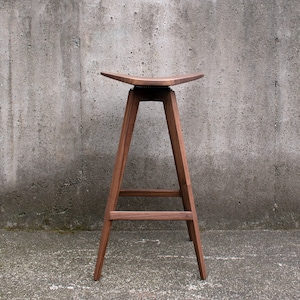 Cupped Seat Stool | Minimalist Mid Century Modern | Swiveling Bar Stool | Counter Height Stool | Modern Kitchen Chair | No Back Stool
