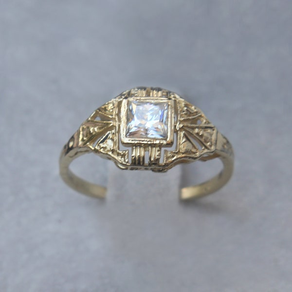 14K Yellow Gold Delicate Art Nouveau Ring With Square Moissanite