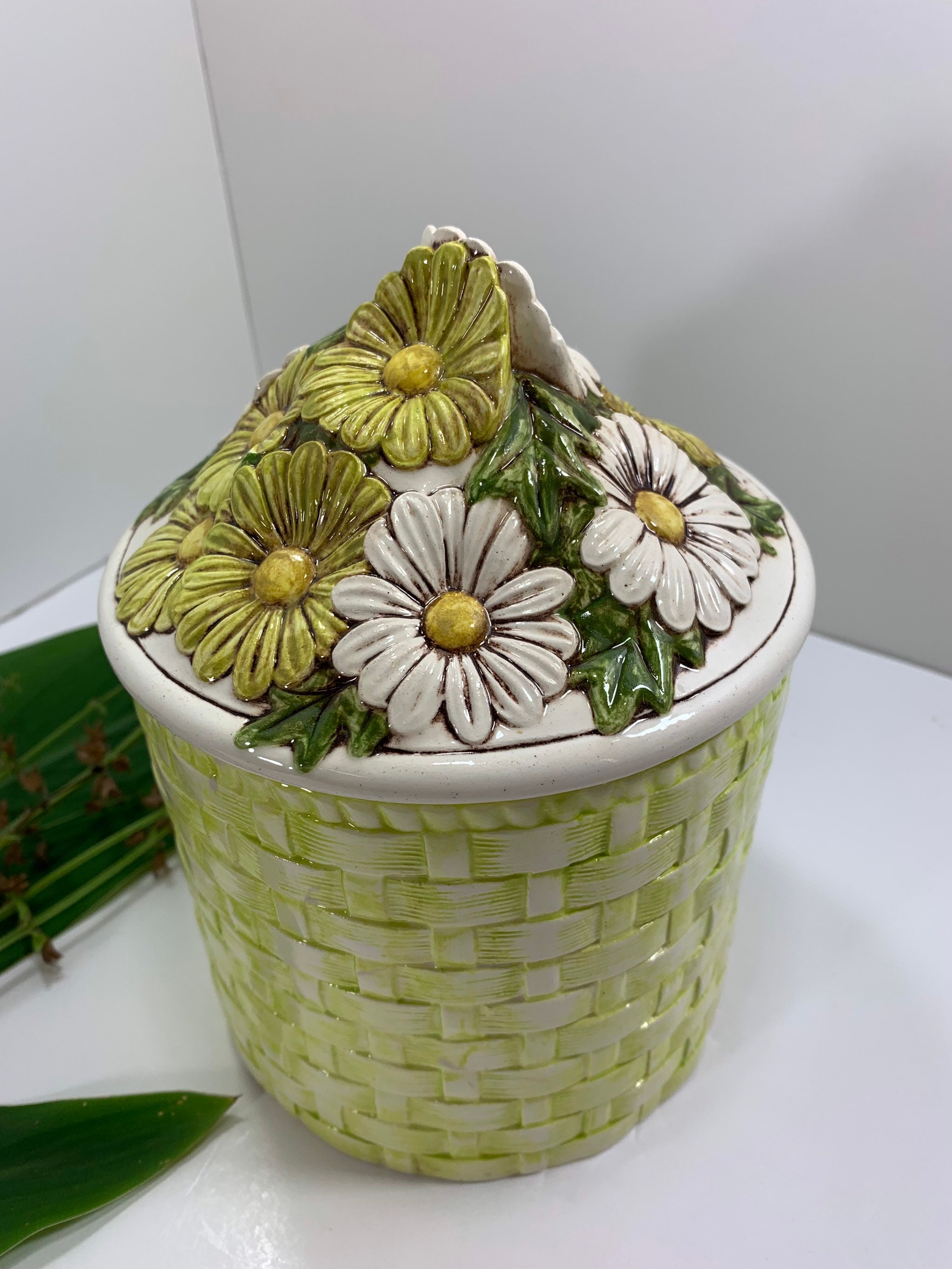 1970s Vintage Green Ceramic Basket Weave Daisy Motif Canister Etsy