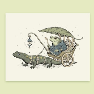 Peut inclure: Illustration fantaisiste d'une grenouille dans une calèche tirée par une salamandre. La grenouille, vêtue d'une robe, tient un bâton. La calèche a un auvent en forme de feuille et des champignons. Une lanterne est suspendue au-dessus de la salamandre.