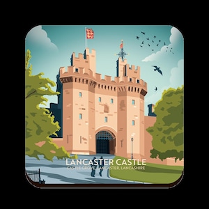 Könnte beinhalten: Eine Vintage-Illustration von Lancaster Castle, einem historischen Gebäude mit einem großen Tor und einer Flagge, die oben weht. Das Schloss ist von Bäumen und einem Weg mit zwei Personen umgeben, die darauf gehen. Der Text "Lancaster Castle" und "Castle Grove, Lancaster, Lancashire" befindet sich unter dem Bild.