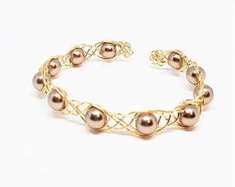 Celtic Weave & Bronze Pearl Bracelet