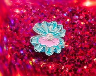 Clam and Pearl Enamel Pin