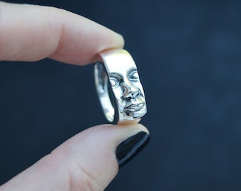 925 Silver Haunted doll Face Ring, Oddity Gothic Ring, Doll face ring