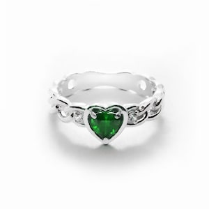 925 Silver Green Heart and Chains Dainty Gothic Ring
