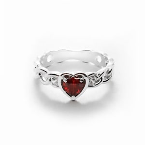 925 Silver Red Heart and Chains Dainty Gothic Ring