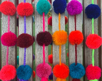 Mexican Pompom garland love the colors Handmade bolt colors Party decoration Nursery Room decorations Gift wrapping Mexican party Christmas
