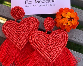 Splendidi orecchini a cuore rosso Perline 100% fatti a mano Splendido paio di orecchini Perfetto regalo caldo e femminile per lei Sempre alla moda e alla moda