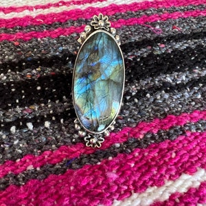 Genuine labradorite rings Authentic .925 sterling silver rings from Taxco Mexico Healing stones Stunning craftsmanship Protective amulet image 3