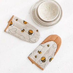 Handmade Large Linen Oven Mitts • Protective Cooking Glove • BEES