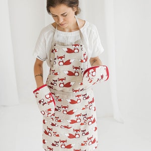 Linen Apron with Cute Fox Family • Apron for Gardening Painting Cooking • Apron with Deep Front Pocket