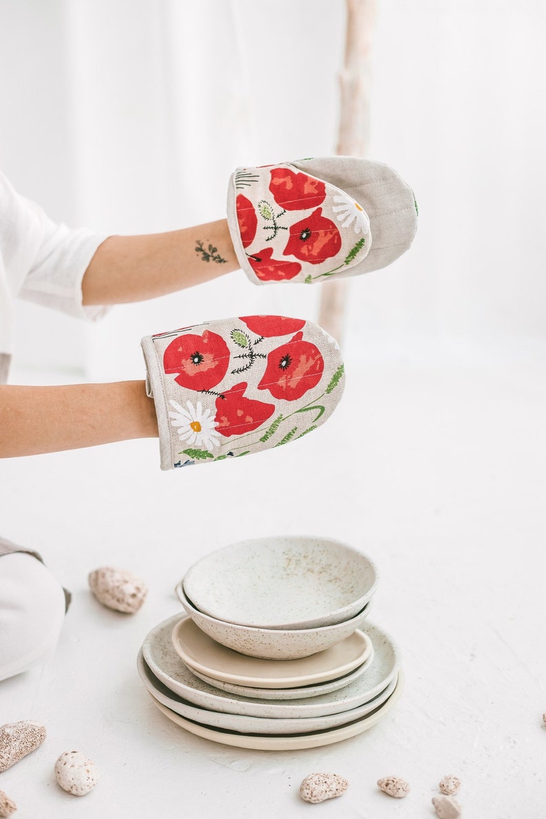 Ofenhandschuh aus Leinen mit Wildblumen Schützende Kochhandschuhe Florale Topflappen Bild 3