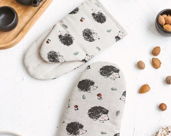 Linen Kitchen Mitts with Hedgehogs • Handmade Cooking Glove • Large Light Use Oven glove • Pot Holder