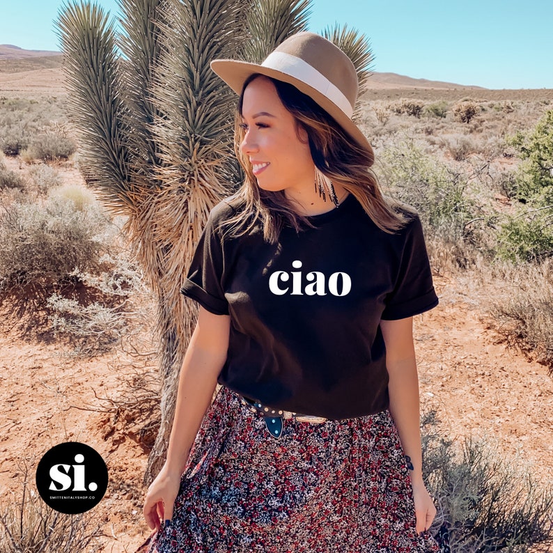 Ciao Shirt Gift for Italy Lover Italian Sayings Graphic Tee, Cute Minimalist Italy Themed Shirt Black