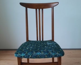 Vintage-Stuhl vom Typ 200/100B, entworfen von M. Zieliński, Mitte des Jahrhunderts, 1960er Jahre. Personalisierung!