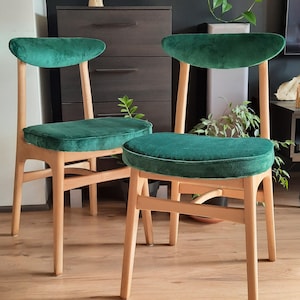 Vintage polish mid-century chair type 200-190, designed in 1963 by R.T. Noise.