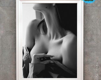 Elegante impresión artística en blanco y negro - Fotografía minimalista femenina para pared - Descarga digital moderna