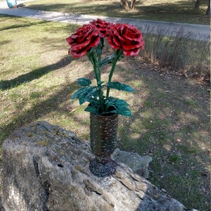 Set of forged roses, forged roses in vase, iron red roses, iron anniversary, gift for her,6th anniversary gift,handmade rose,gift for couple