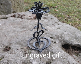 Gesmede ijzeren bloem met harten, cadeau 6e verjaardag, gegraveerde metaalkunst