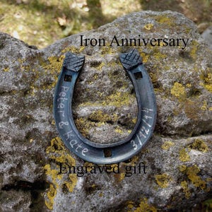 6th anniversary gift for her,iron horseshoe, engraved iron gift, forged horseshoe,6 year gifts, wedding anniversary, iron anniversary gifts