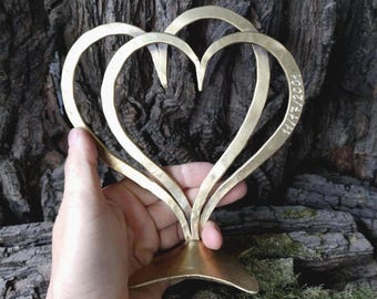 Corazones de bronce grabados, regalo de octavo aniversario, escultura de bronce personalizada.