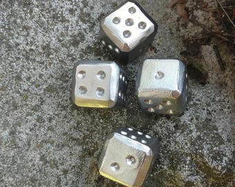 Set di dadi in acciaio inossidabile fatti a mano, per giochi da tavolo, 6° anniversario