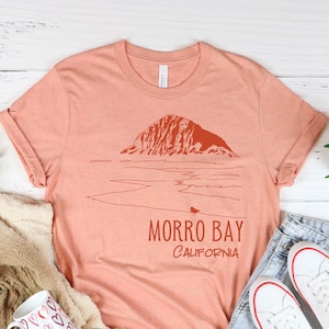 Morro Bay Shirt - Morro Rock California T-Shirt - Southern California Surf Art Shorebird Graphic T-Shirt Gift for Men, Women Souvenir Tee