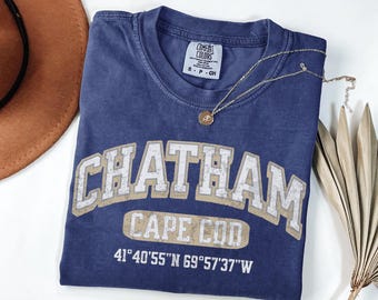 Chatham Shirt, Comfort Colors Retro Cape Cod Massachusetts T-Shirt, Vintage Collegiate T-Shirt, Mass Souvenir Gift