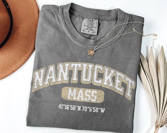 Nantucket Shirt, Comfort Colors Retro Massachusetts T-Shirt, Vintage Nantucket Island Collegiate T-Shirt, Mass Souvenir Gift