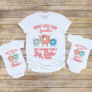 Big Sister of Twins Shirt - Matching Family Sibling Pregnancy Reveal T-Shirts - I'm Going to be a Big Sister of Twins Baby Announcement Tees