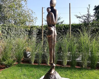 Sculpture de jardin - Couple enlacé