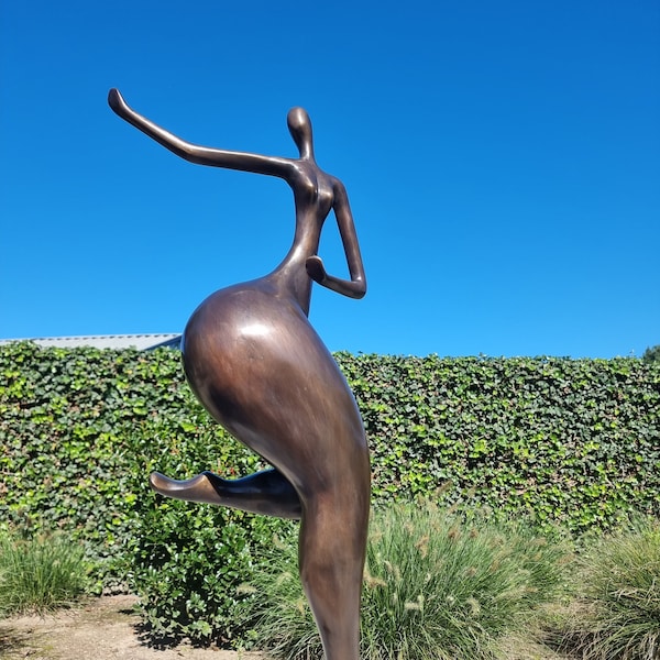 Bronze sculpture of a dancing lady - Modern bronze artwork - Bronze garden decoration - Dancing woman - Bronze ballerina