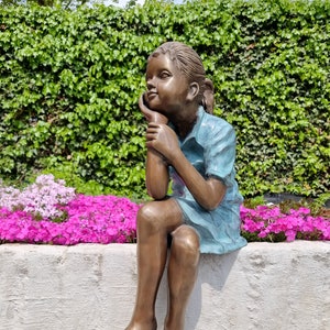 Bronze garden sculpture - Daydreaming girl - Bronze children