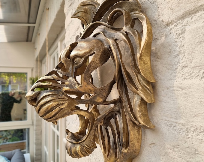 Large lion head - Wall mounted