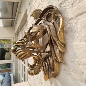 Large lion head - Wall mounted