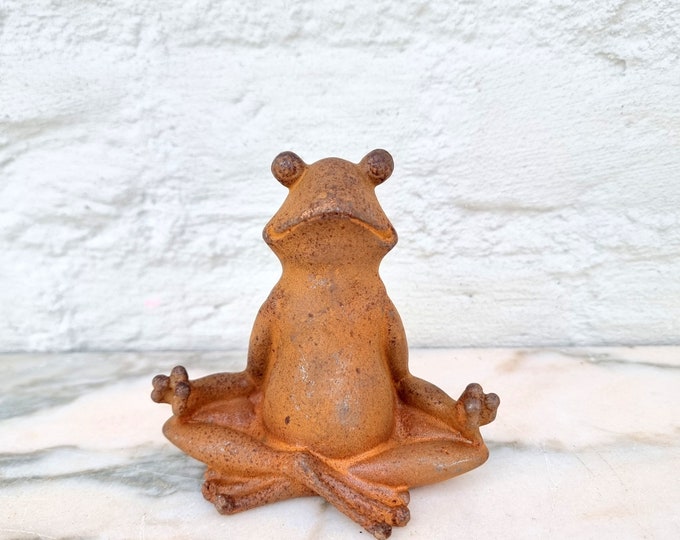 Yoga frog - Meditating frog - Cottagecore home decoration - Cast iron frog - yoga figures - inner strength tokern