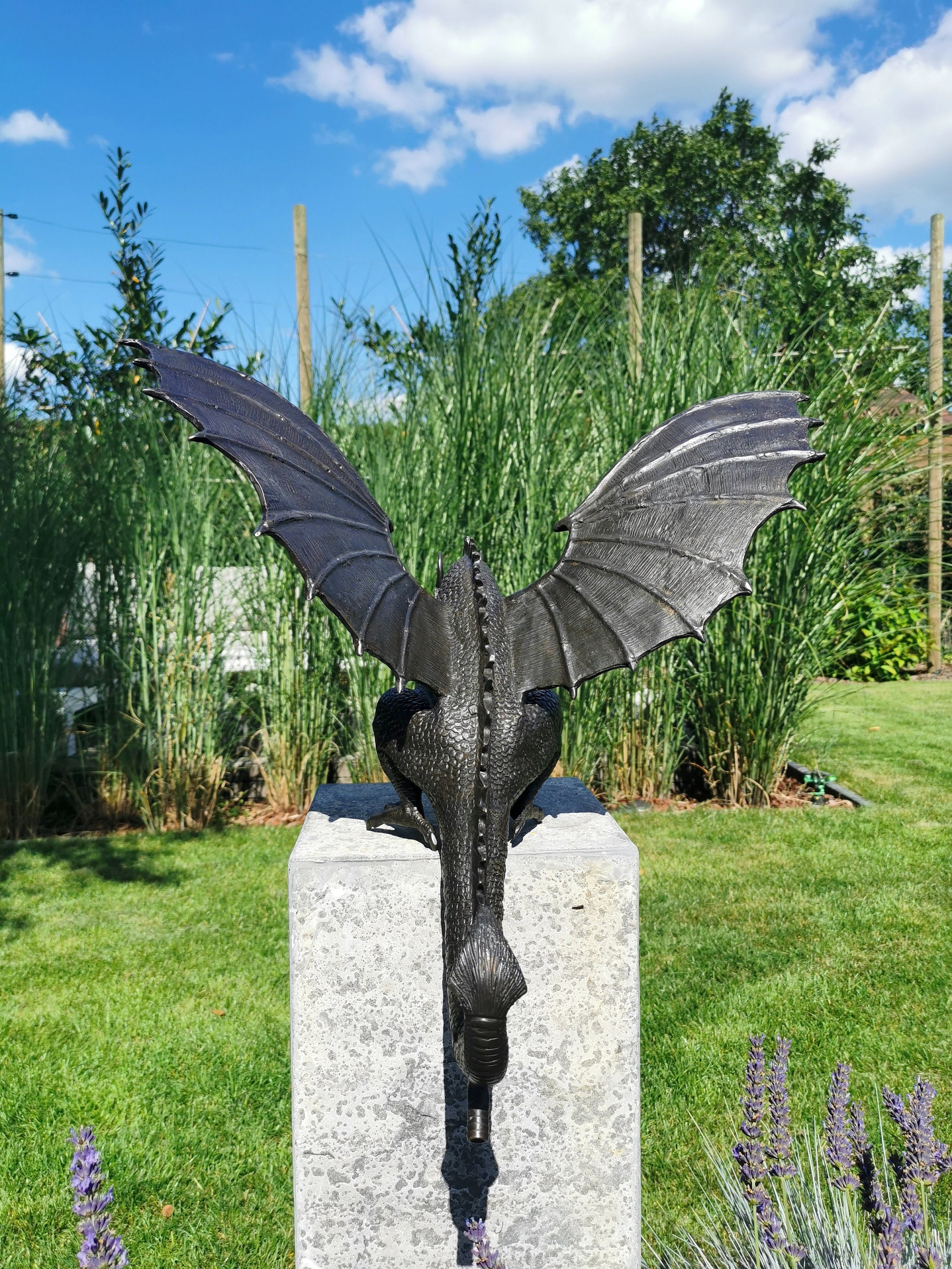 Dragon Fountain Self-Pipe Precision Cast Solid Bronze Outdoor Statues Outdoor Water Feature for Home Outdoor Garden Pool Fountain Decoration Gothic Garden Decor Statue 