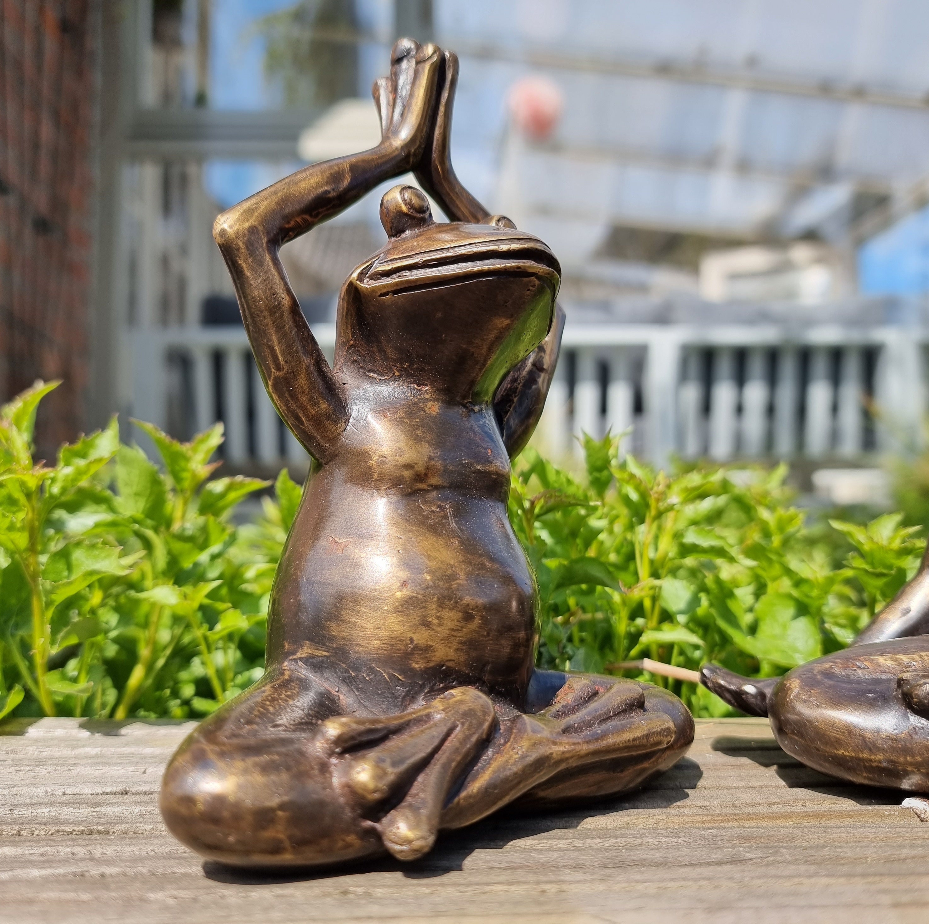Pair of bronze frogs Meditating frogs Garden ornaments