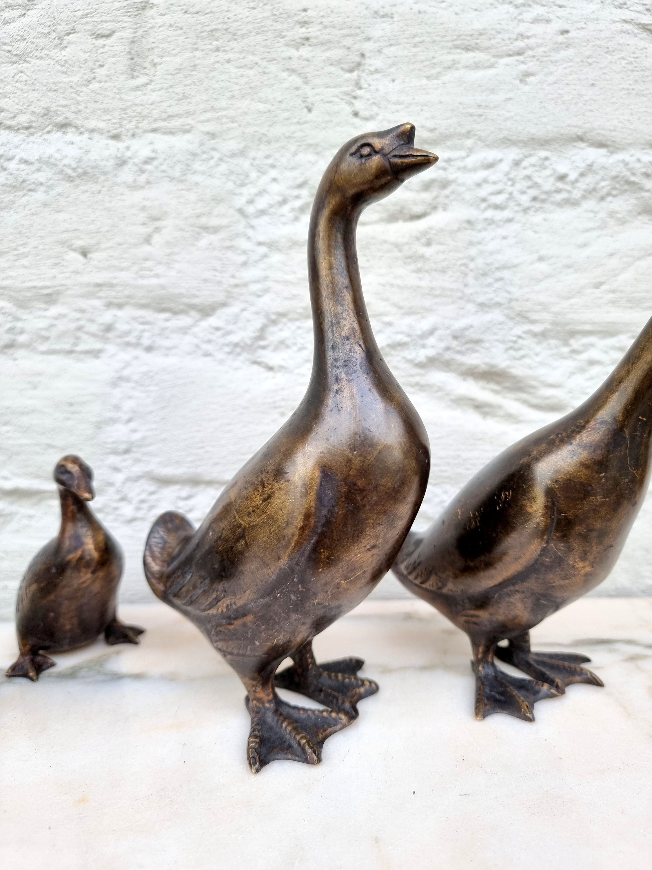 Bronze duck family Bronze geese Bronze bird figurines