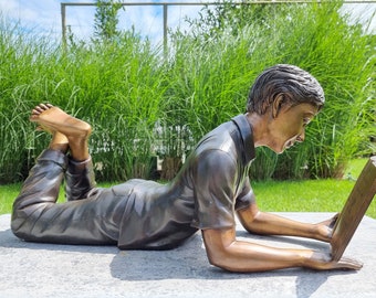 Bronze garden sculpture - Boy reading a book - Bronze children
