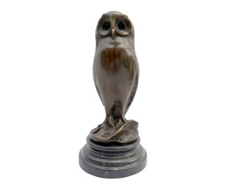 Bronze statue of a wise owl in Art-deco style