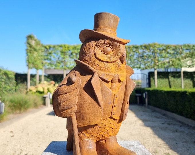 Wise owl in costume - Cast iron garden decoration - rustic animal sculptures - cottage decoration - Owl sculpture