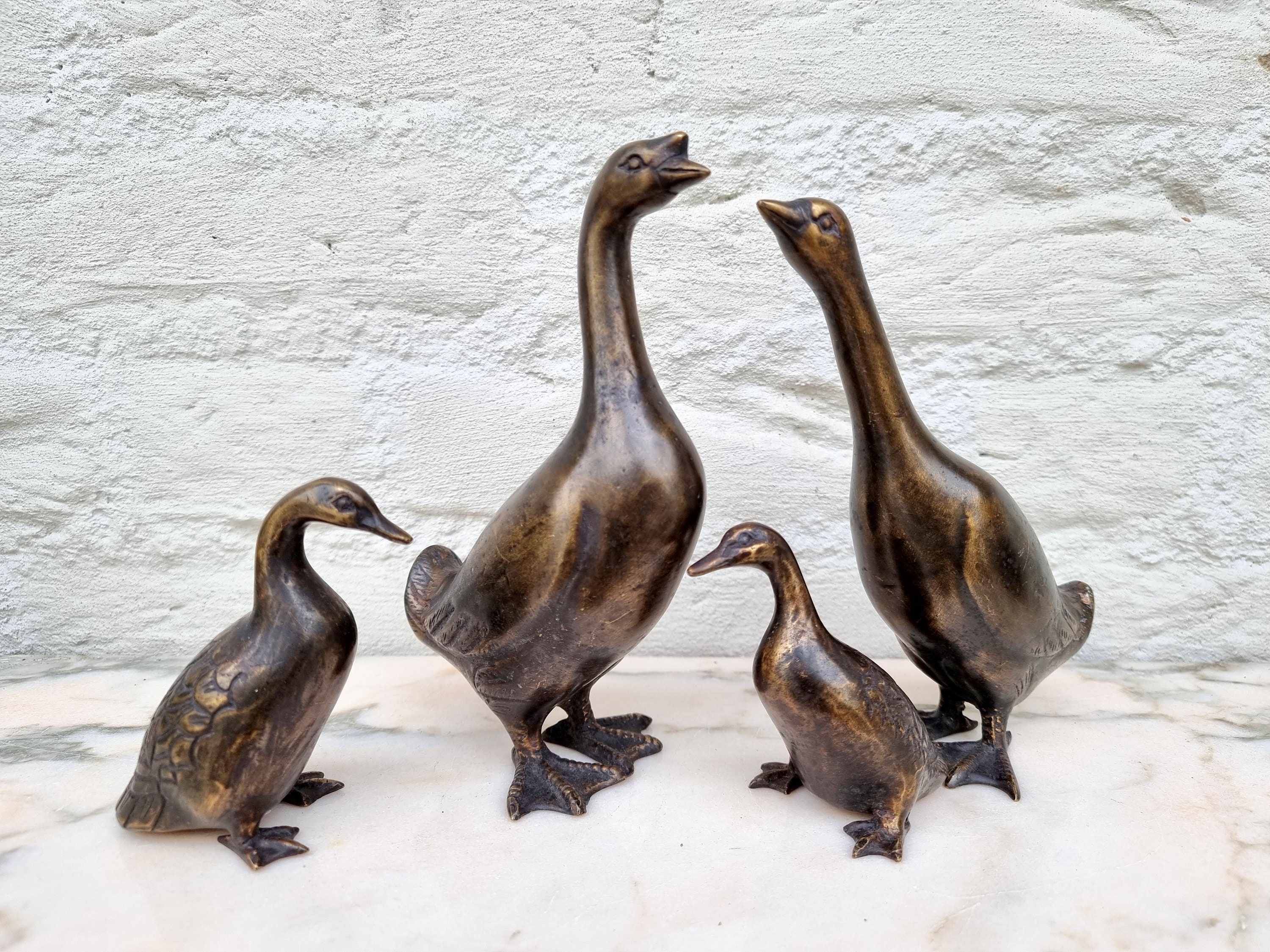 Bronze duck family Bronze geese Bronze bird figurines