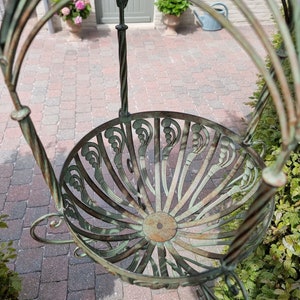 Beautiful wrought iron flower basket Hanging flower basket Garden decoration Green garden basket Basket for hanging plants image 6