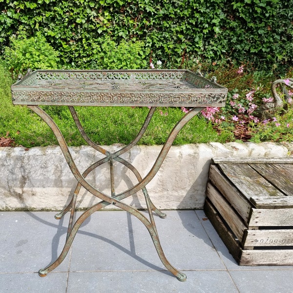 Flower table - Garden table - Iron flower table - Romantic garden design