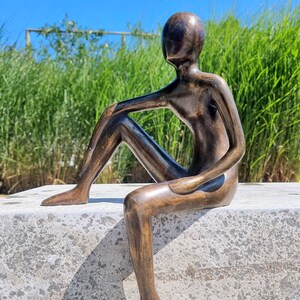 Abstract bronze sculpture - The dreaming man - Modern bronze sculptures - Garden sculptures